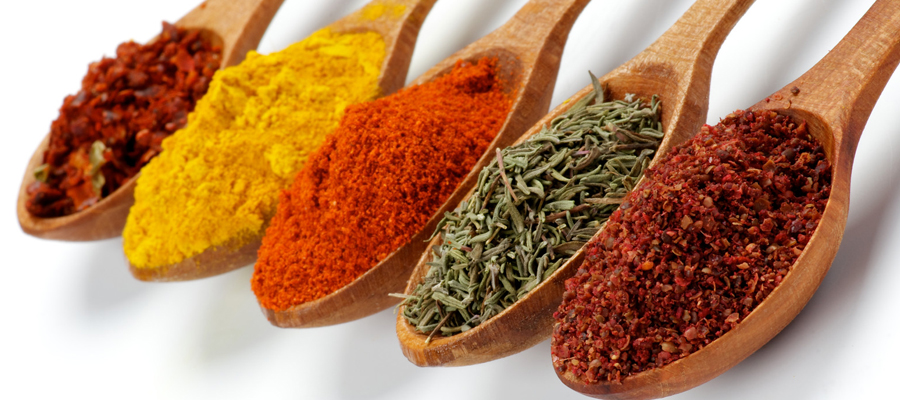 6 Herbs & Spices That Get Rid Of Pain & Aid In Weight Loss